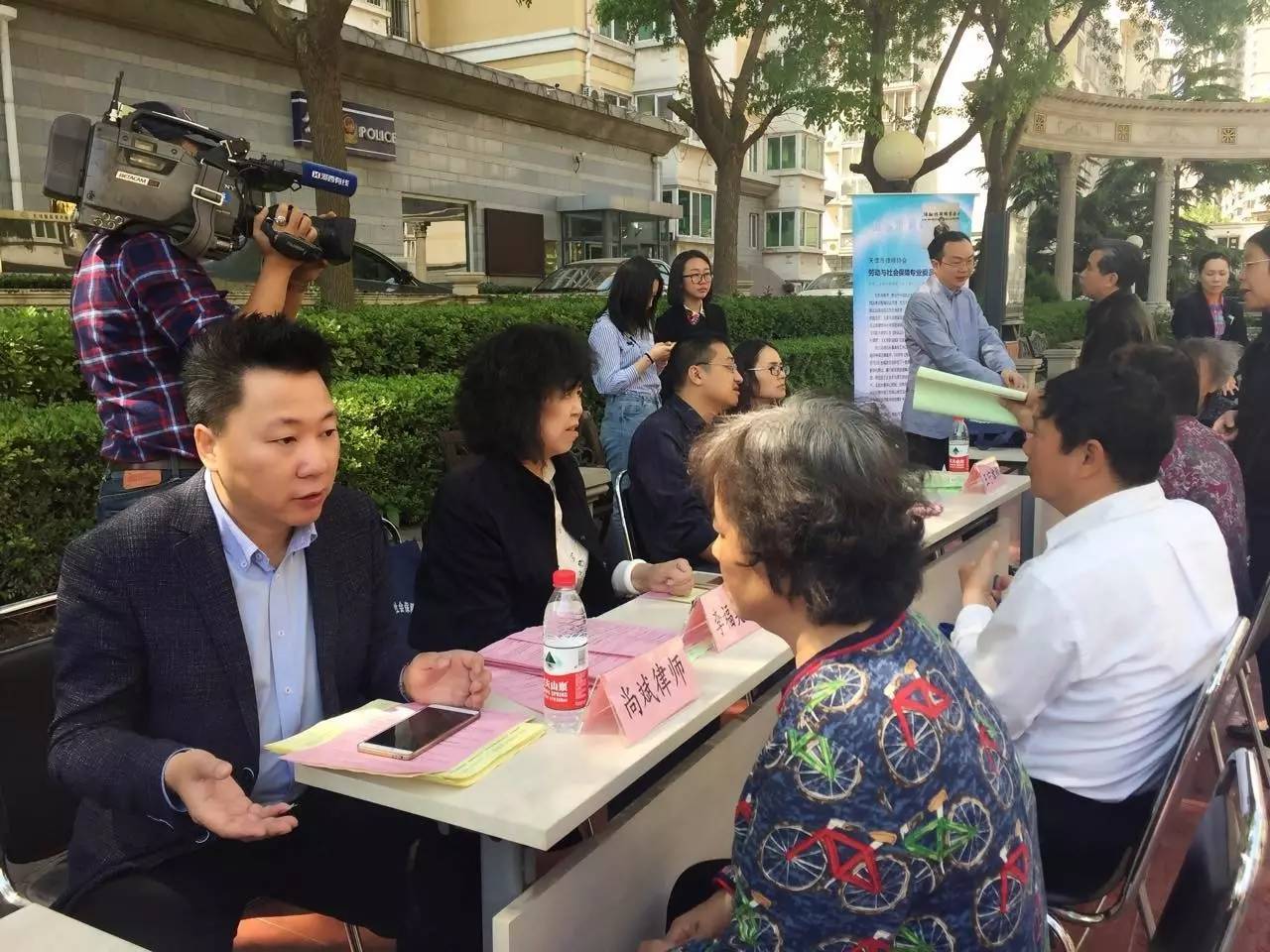 天津律师进社区普法惠民生公益活动成功举办